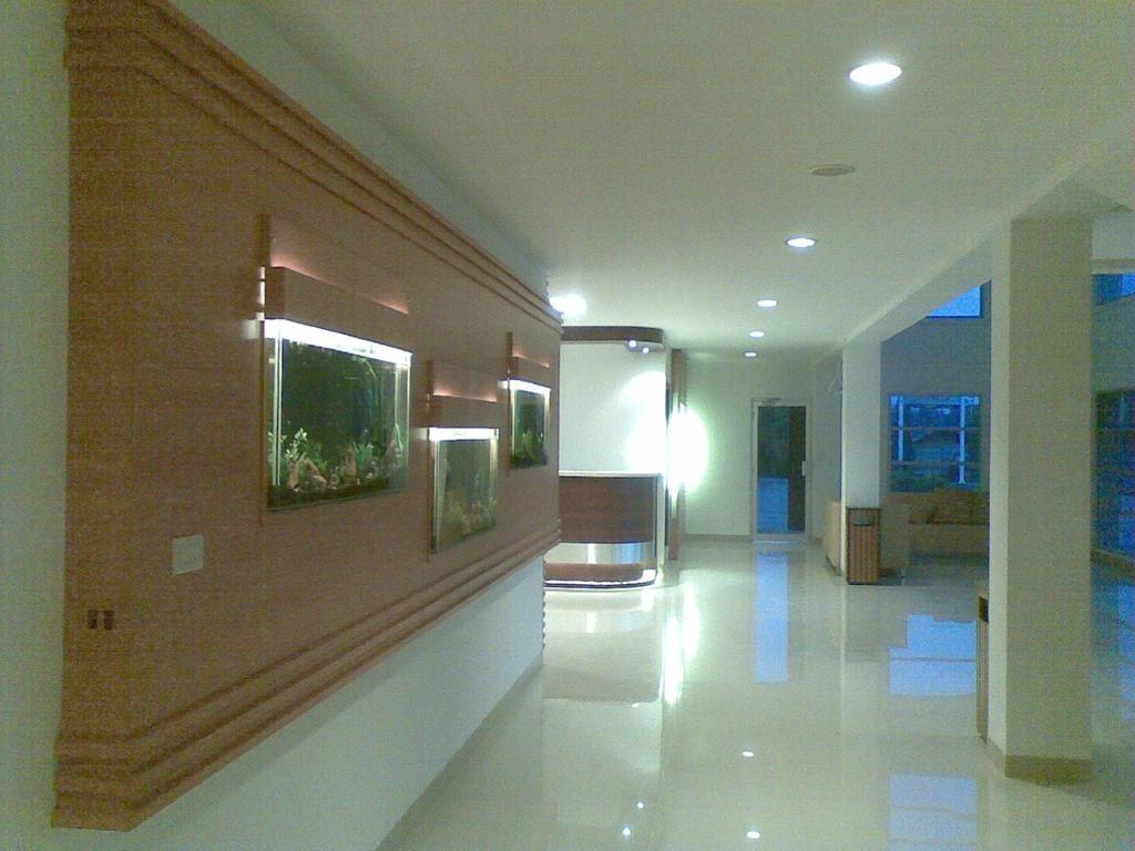Hotel Bandara Syariah Negarasaka Bagian luar foto