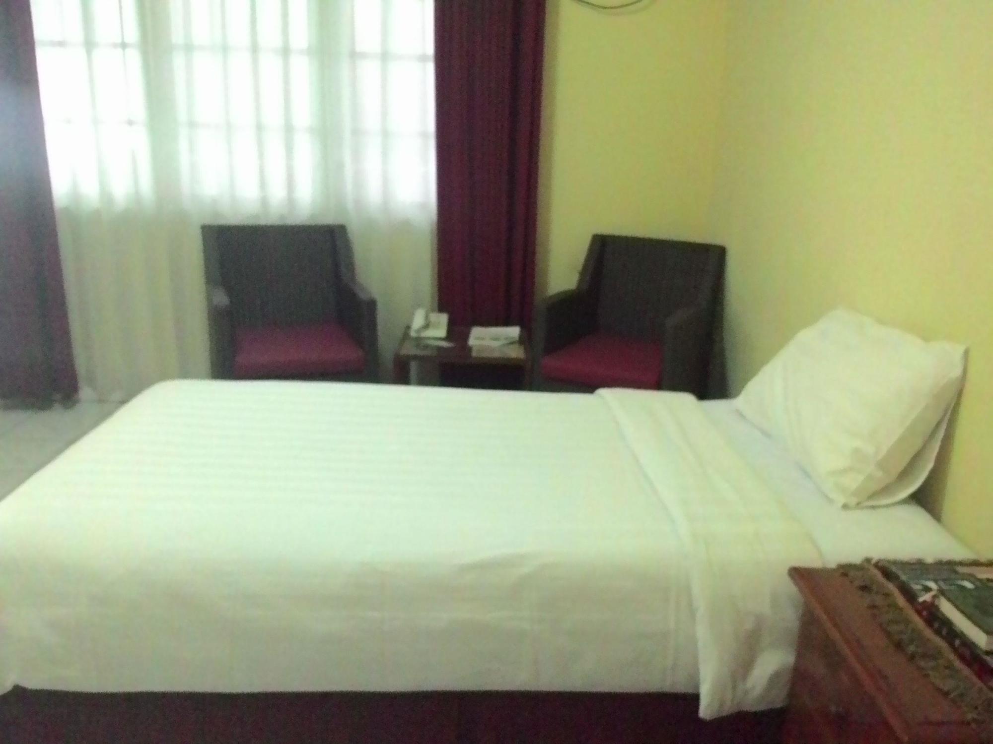 Hotel Bandara Syariah Negarasaka Bagian luar foto