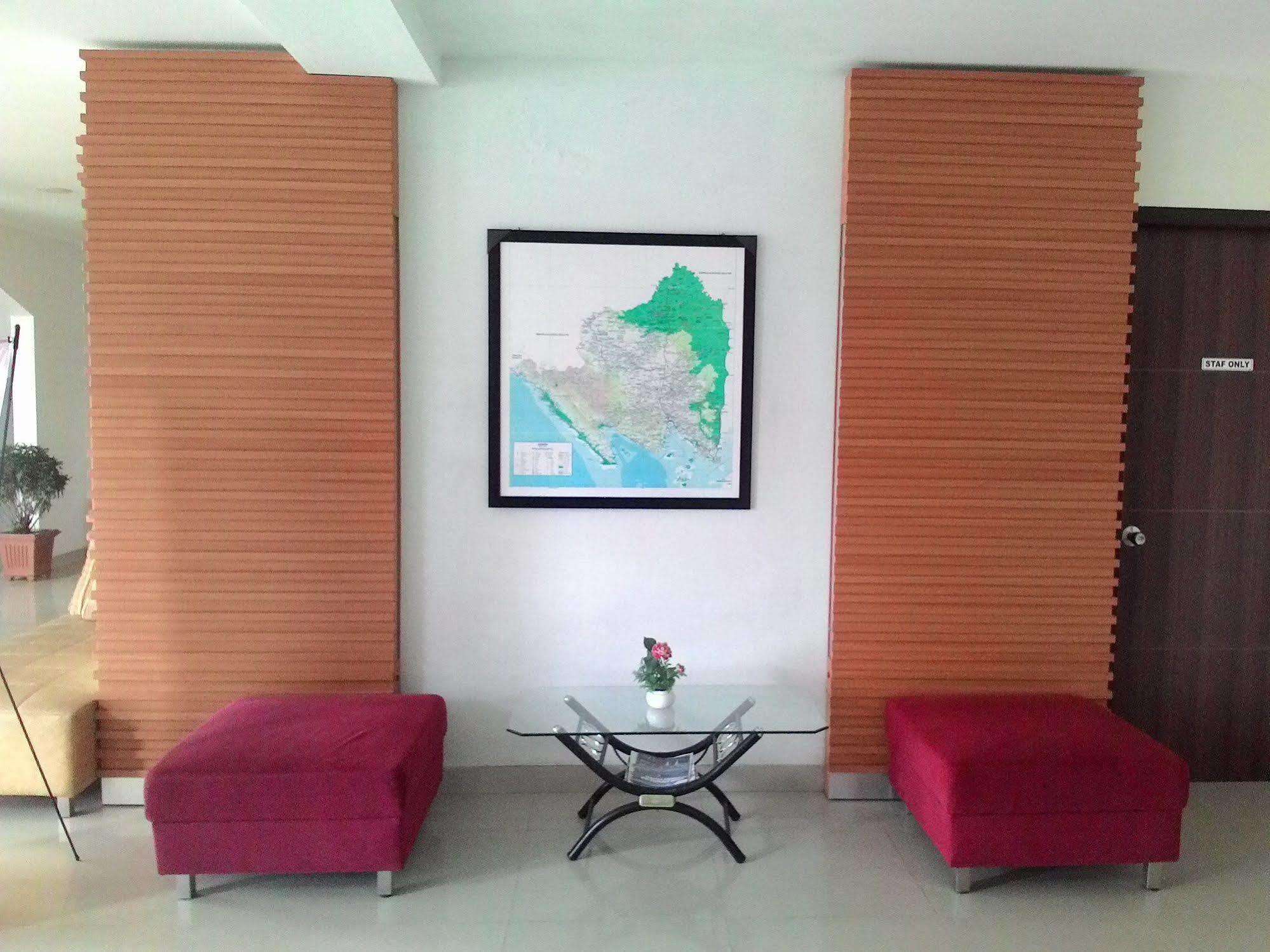 Hotel Bandara Syariah Negarasaka Bagian luar foto